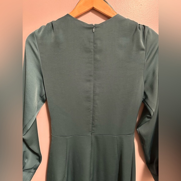 Green shiny jumpsuit - Picture 10 of 12